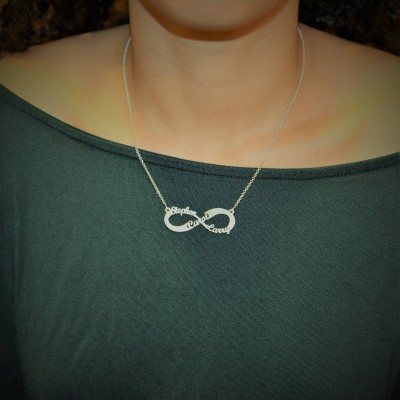 Christmas Sale! 3 Name Infinity Necklace Personalized Infinity Pendant Children Names Family Infinity Eternal Love Necklace Free shipping