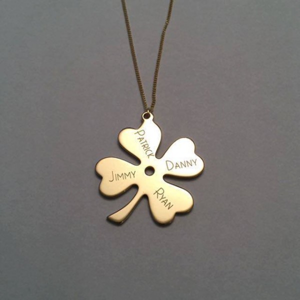 Clover Necklace, Personalized Names Necklace, Four Leaf Necklace, ireland clover necklace, Engrave Necklace, mom necklace, 4 Leaf Clover