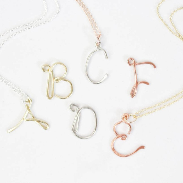 Initial / Personalized Gift For Friend / Delicate Necklace / Minimalist Jewelry / Delicate Necklace / Letter Necklace