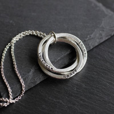 Linked Rings Name Necklace; Sterling Silver Interlocking Rings Necklace; Handstamped