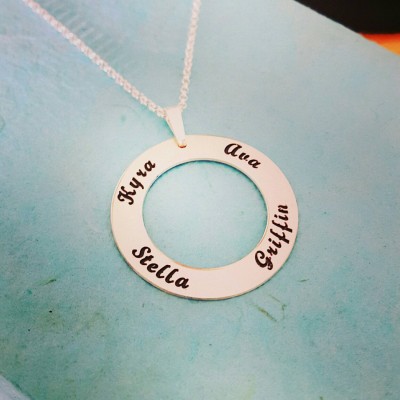 Personalized Family Name Necklace / Children and Mother necklace / Disc necklace / Free Chain / Free shipping / Birthday Gift