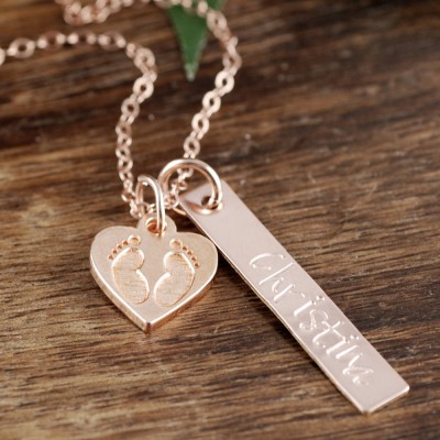 Rose Gold Mothers Necklace with Baby Footprints, New Mom Necklace, Personalized Jewelry for Mom, Baby Feet Mommy Necklace, Push Present