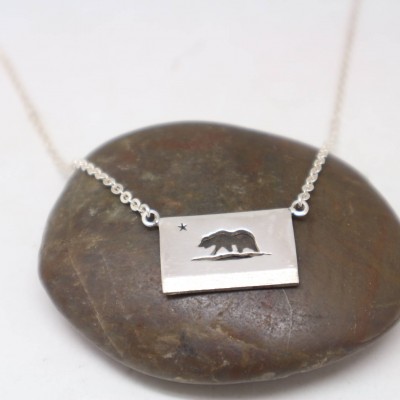 Silver California State Flag Necklace Choker - CA Flag Jewelry, United State Flag Jewelry, Grizzly Bear Star Homeland Friendship Necklace