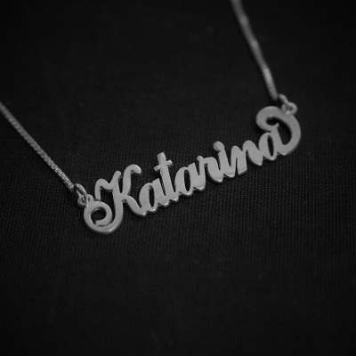 Silver name necklace / Katarina Necklace / Any Name / Christmas Gift / Christmas / Love / Jewelry / Necklaces / Name / Name Jewelry /