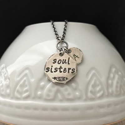 Soul sisters necklace set. Bff necklaces. Feather jewelry. Matching silver necklaces. Gypsy soul jewelry. Friendship necklaces. Silver.