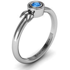 Twin Leaf Ring: Nature's Embrace for Your Finger