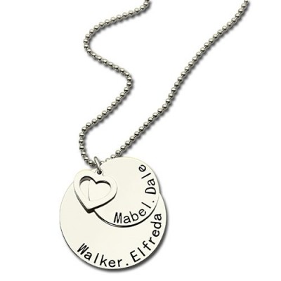 Disc Family Pendant Necklace Engraved Names in Silver - Name My Jewelry ™