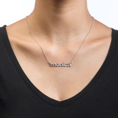 Nameplate Necklace in Lowercase Font - Name My Jewelry ™