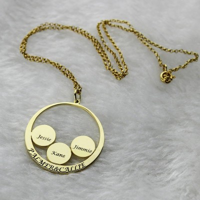Mothers Family Name Pendant In Gold - Name My Jewelry ™