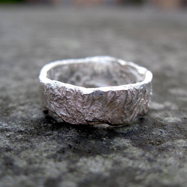Rocky Outcrop Ring - Name My Jewelry ™