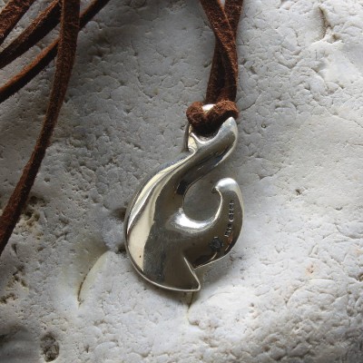 Maori Silver Fish Hook Necklace - Name My Jewelry ™