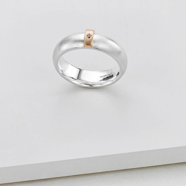Cognac Diamond Linear Ring - Name My Jewelry ™