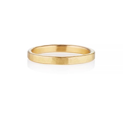 Arturo Hammered Wedding Ring For Men In Fairtrade Gold - Name My Jewelry ™