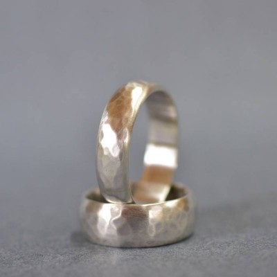 Handmade Silver Wedding Ring With Hammered Finish - Name My Jewelry ™