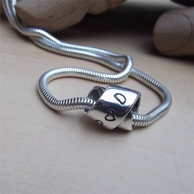 personalized Silver Infinity Knot Necklace - Name My Jewelry ™