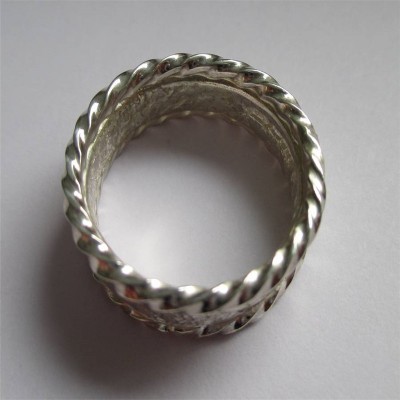 Rocky Outcrop Twist Ring - Name My Jewelry ™