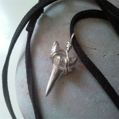 Silver Sharks Tooth Necklace - Name My Jewelry ™