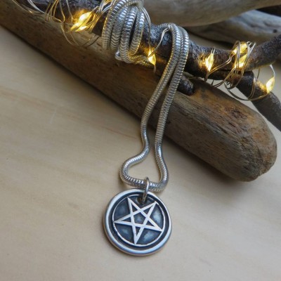 Silver Pentacle Pendant - Name My Jewelry ™
