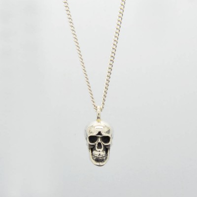 Silver Skull Pendant - Name My Jewelry ™