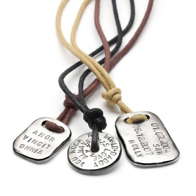 Mens personalized Tablet Necklace - Name My Jewelry ™