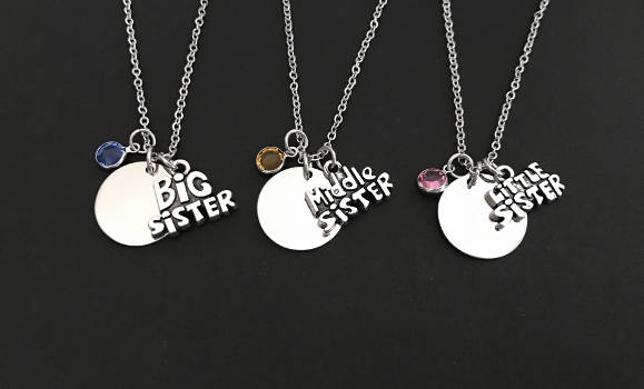 3 Sister Necklaces. 3 Sibling Necklace Set. Big Sister. Middle Sister. Little Sister Necklace.Personalized Family Necklace.Crystal Necklace
