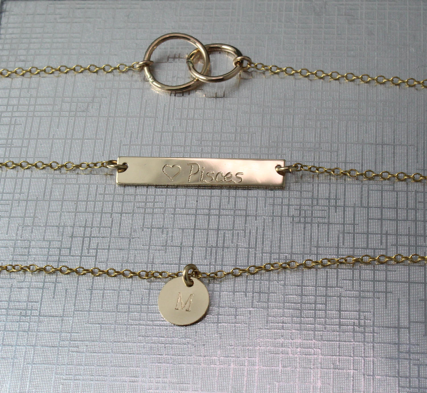 Layered necklace | Gold necklace | Silver necklace | Set of 3 necklaces | Engraved bar | Circle necklace | Friendship love necklace