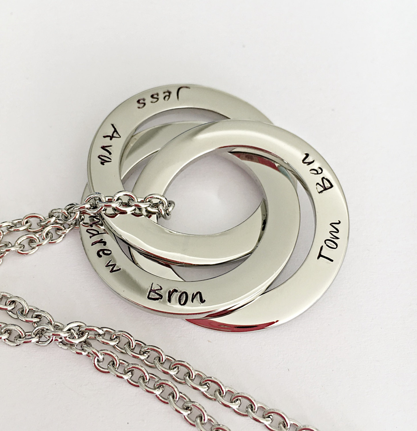 Mothers Day Jewelry, Russian Rings Necklace, Joined Rings Necklace, Hand Stamped Jewelry, Personalized Necklace For Mom, Connecting Rings