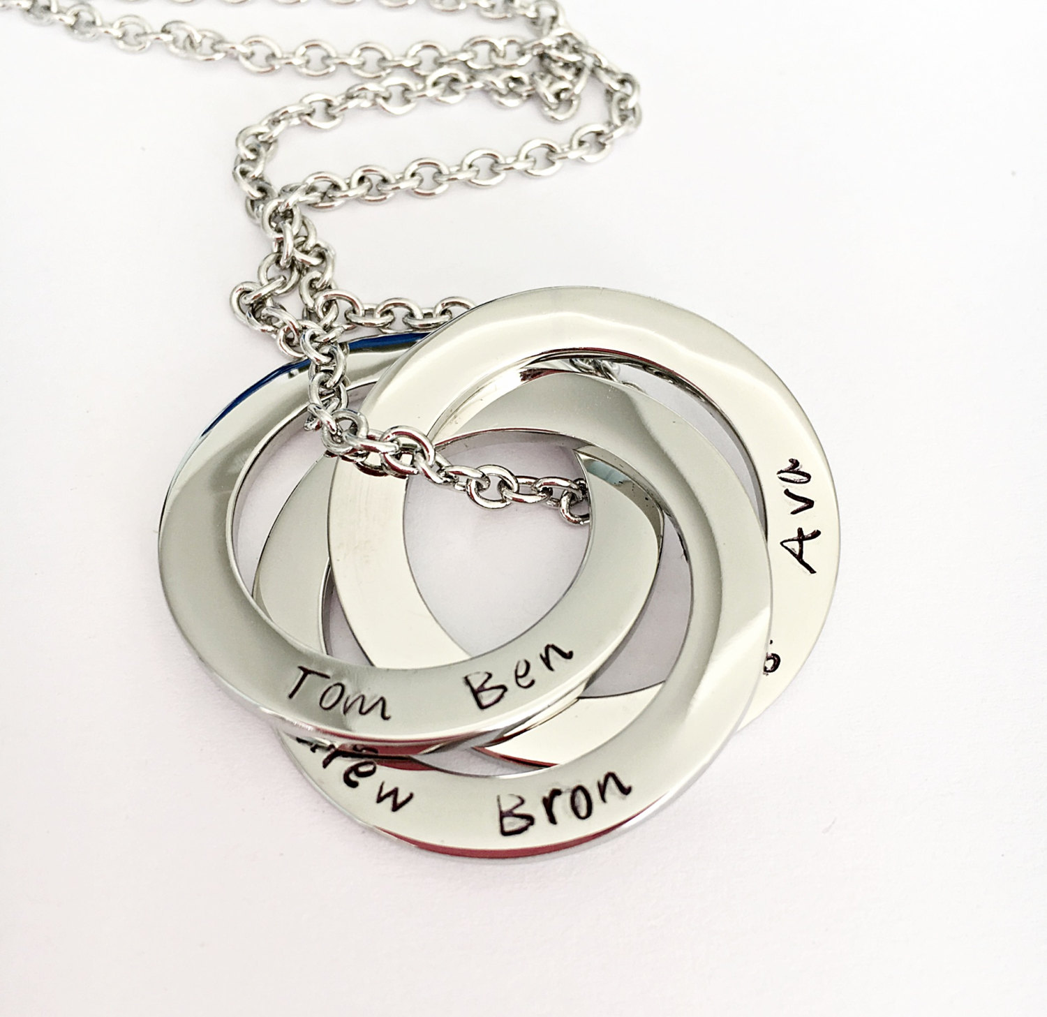 Mothers Day Jewelry, Russian Rings Necklace, Joined Rings Necklace, Hand Stamped Jewelry, Personalized Necklace For Mom, Connecting Rings