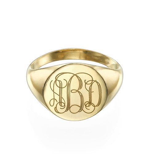 Signet Ring in Gold Plating with Engraved Monogram - Name My Jewelry &trade;
