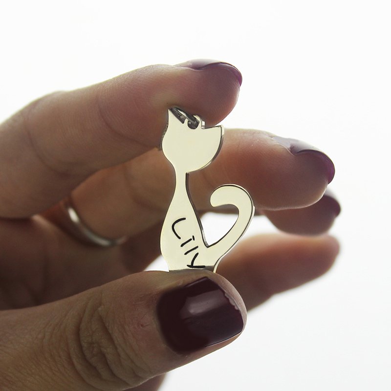 personalized Cat Name Charm Necklace in Silver - Name My Jewelry ™