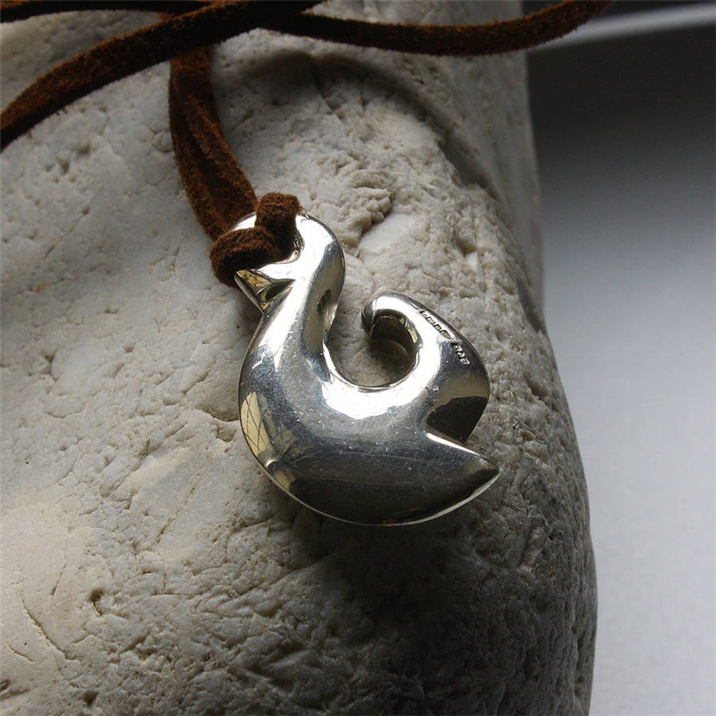 Maori Silver Fish Hook Necklace - Name My Jewelry &trade;